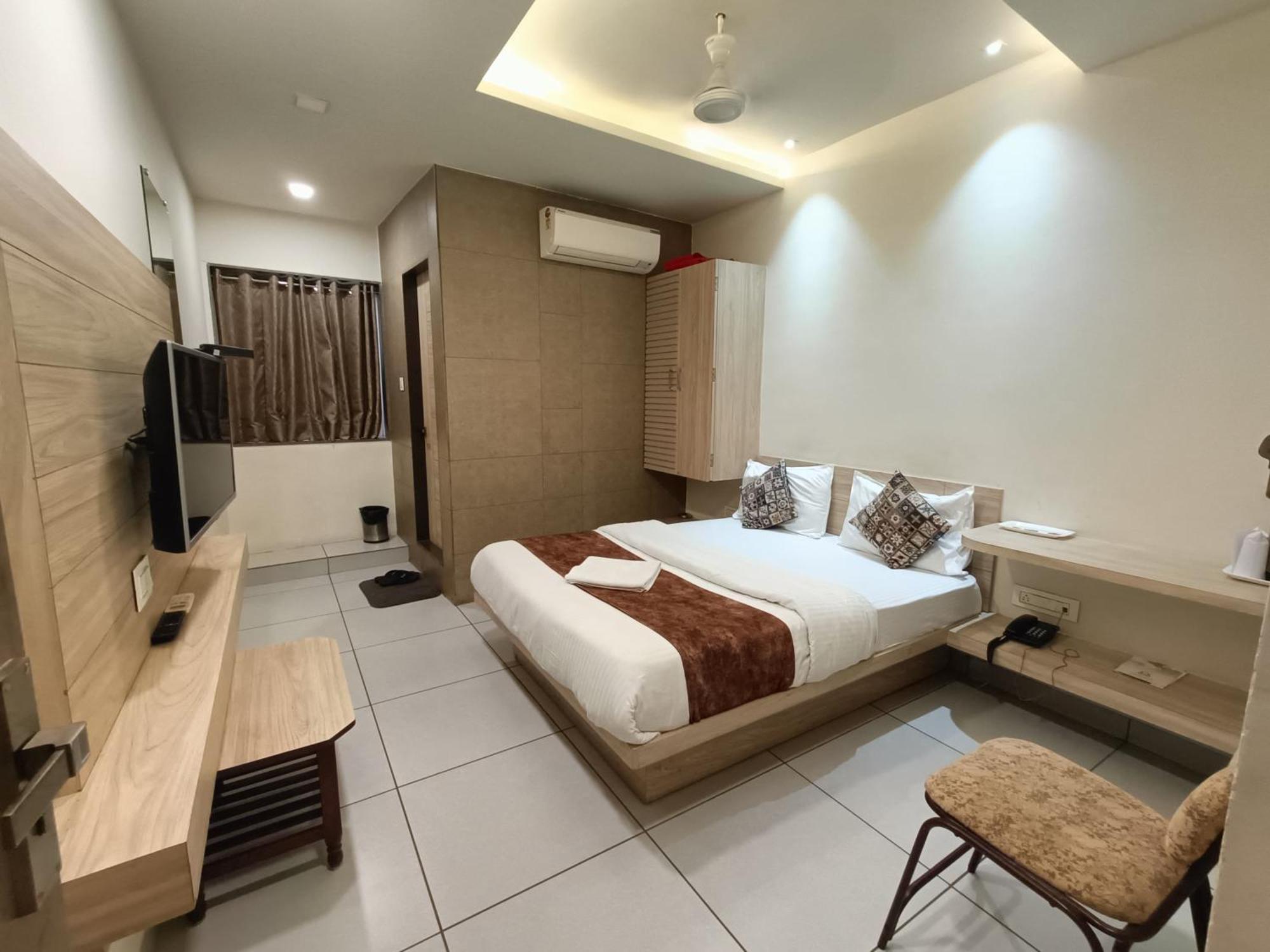 Hotel Kinara Ahmedabad Exterior foto