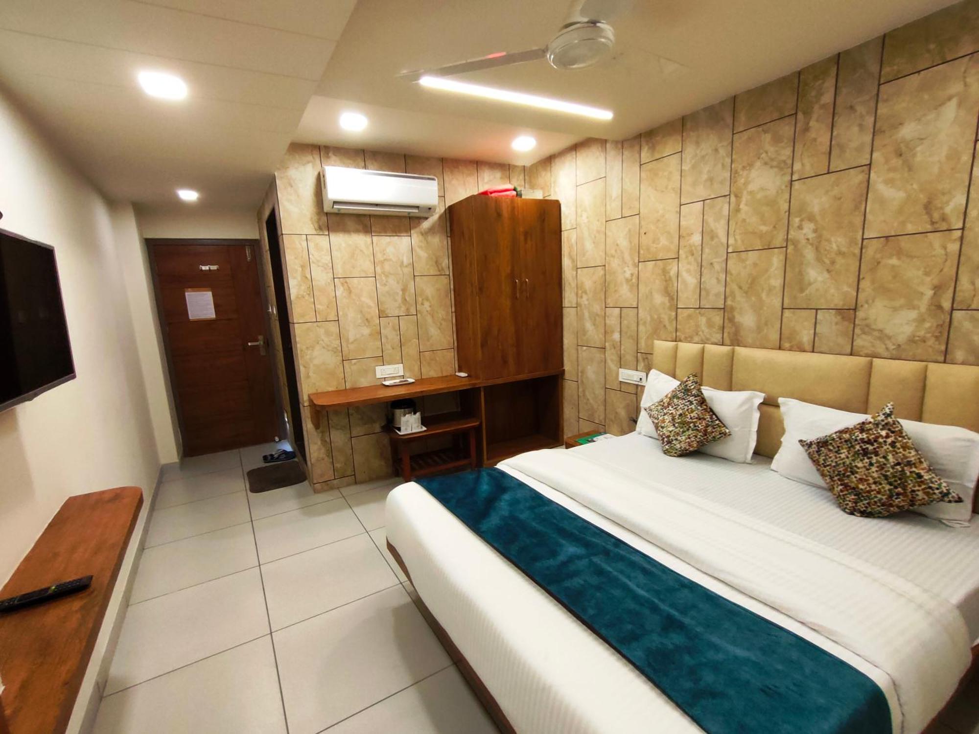 Hotel Kinara Ahmedabad Exterior foto